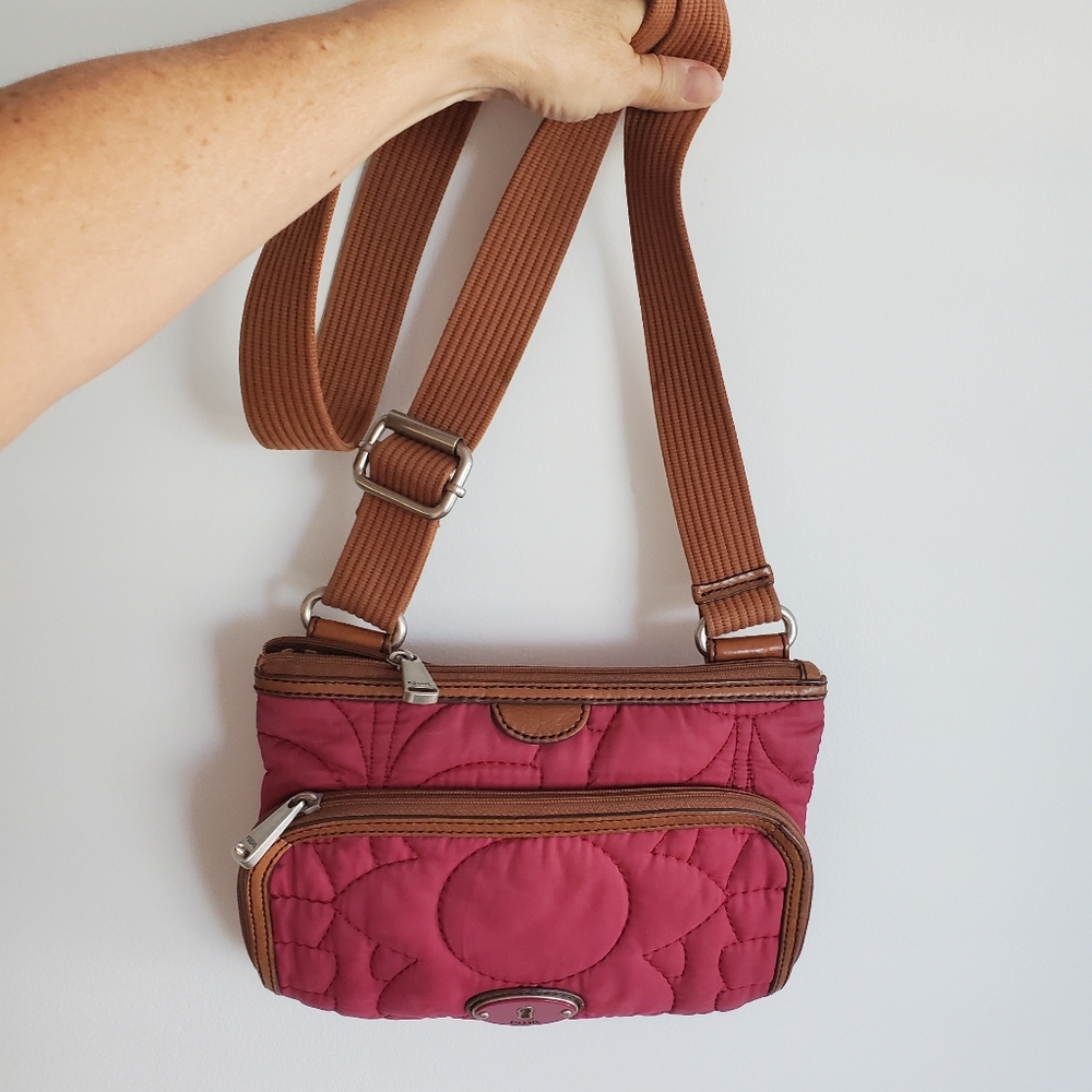 Fossil KeyPer Crossbody Purse Raspberry Quilted Adjustable Strap READ